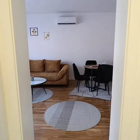 Stan Na Dan -the Gold Nook Brcko