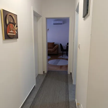 Apartman Stan Na Dan -the Gold Nook Brcko